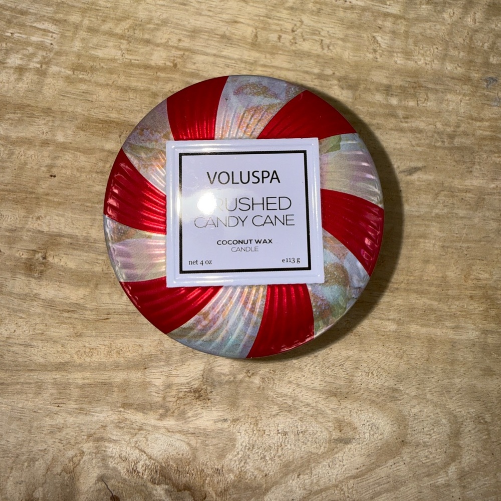 Voluspa Crushed Candy Cane 4oz Tin Candle Red & Gold Luxury Home Fragrance | NWT - Picture 3 of 6
